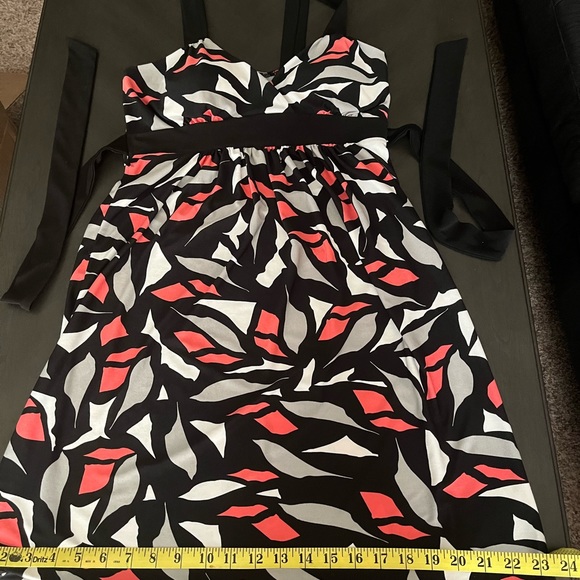 Impress sundress medium size with chest padding and black ties - Picture 5 of 7